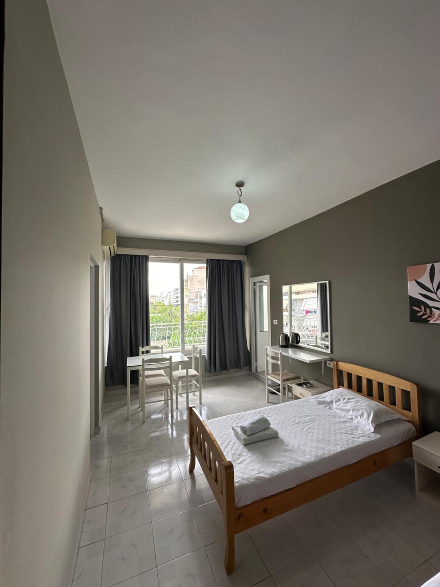 Olivias Apartments City Center Sarandë エクステリア 写真