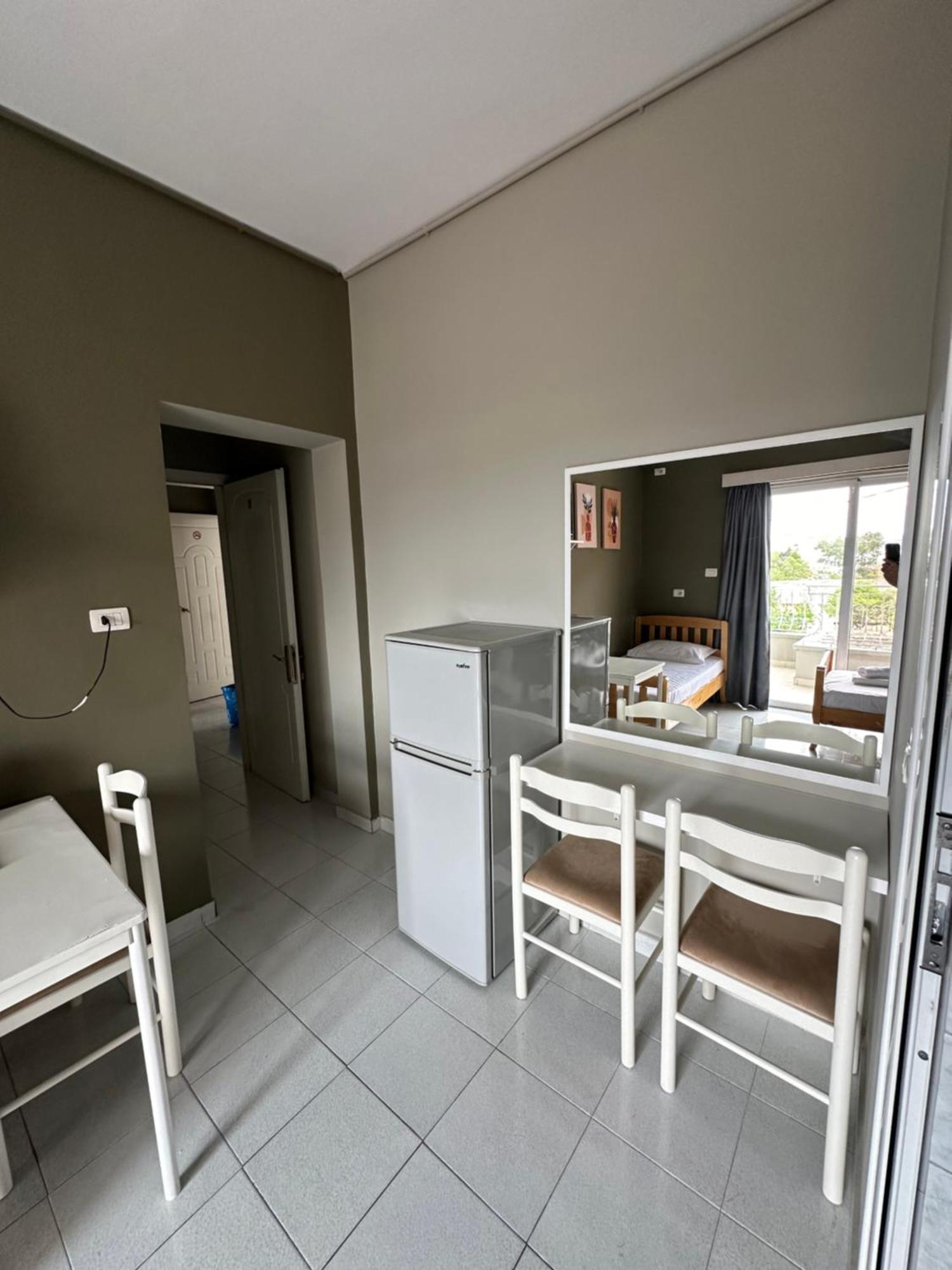 Olivias Apartments City Center Sarandë エクステリア 写真
