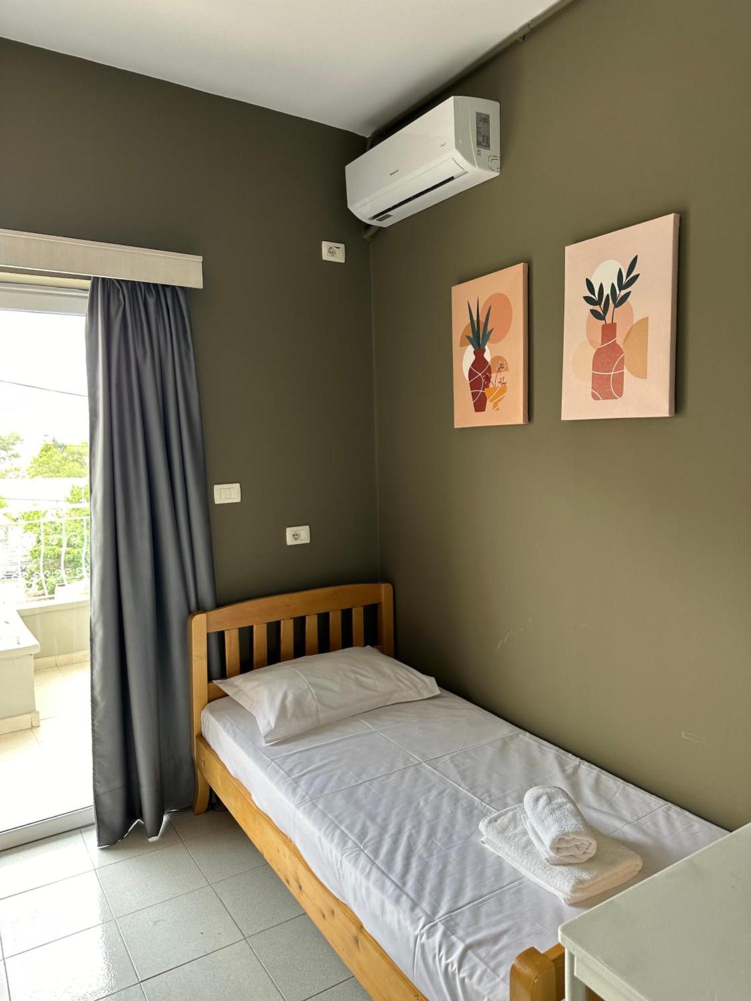 Olivias Apartments City Center Sarandë エクステリア 写真