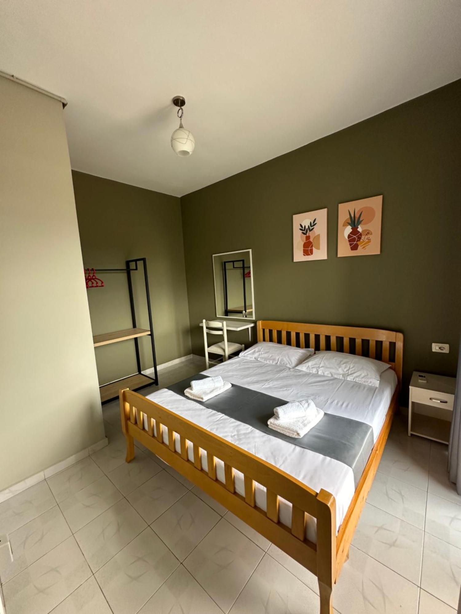 Olivias Apartments City Center Sarandë エクステリア 写真
