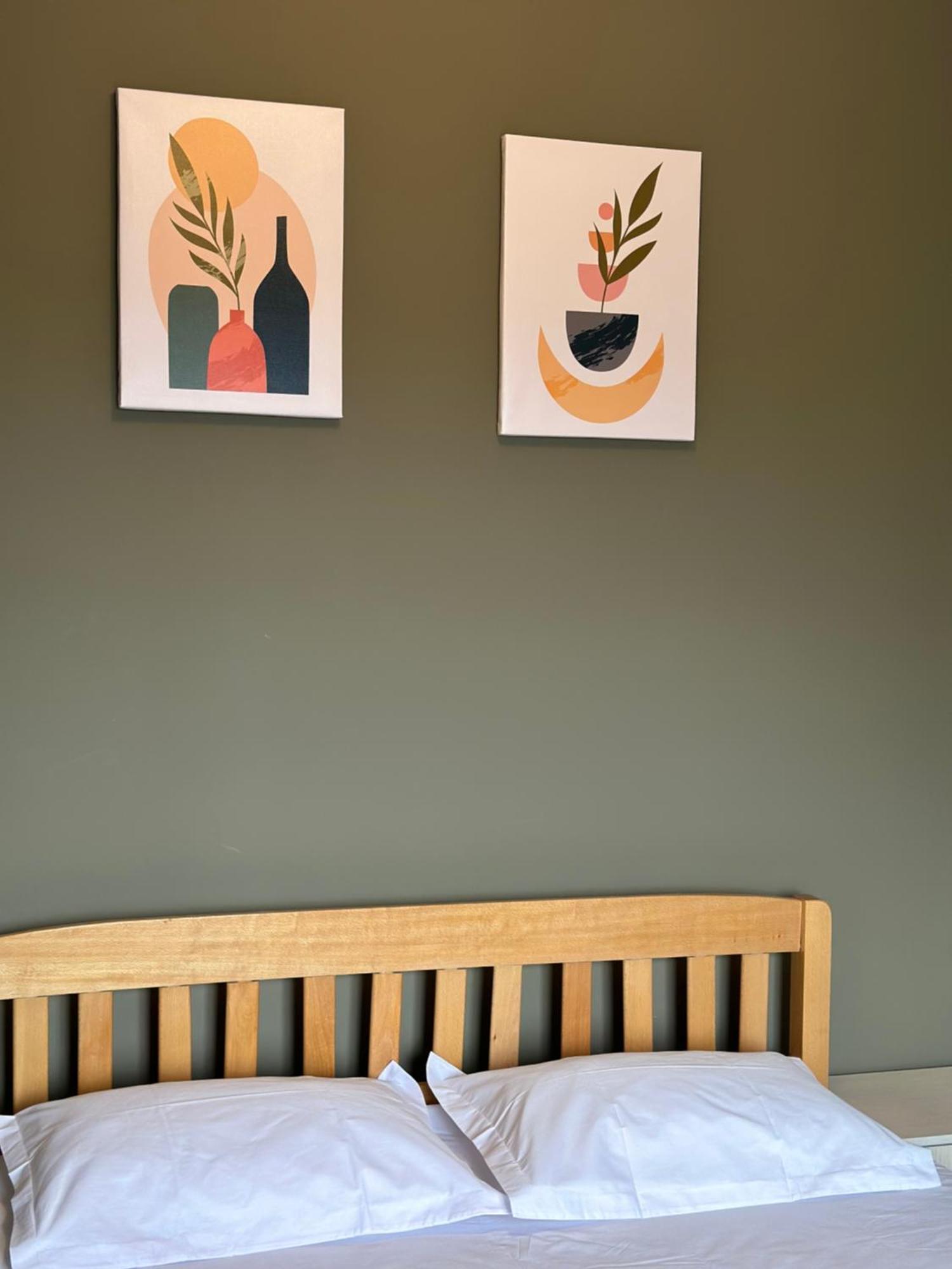 Olivias Apartments City Center Sarandë エクステリア 写真